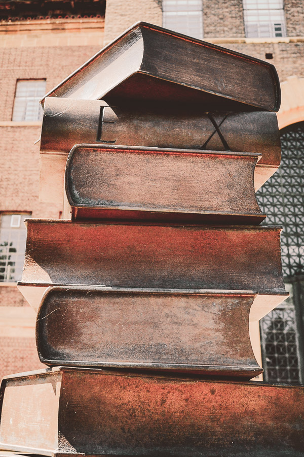 Books statue